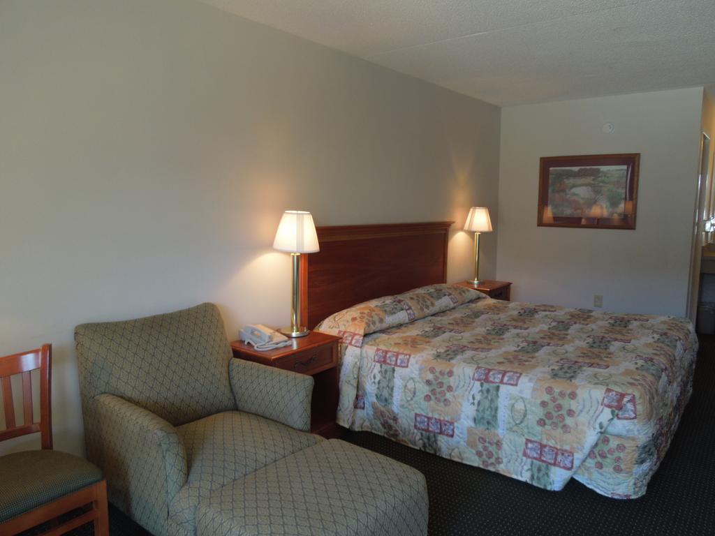 Atlantic Inn Millsboro Rum bild